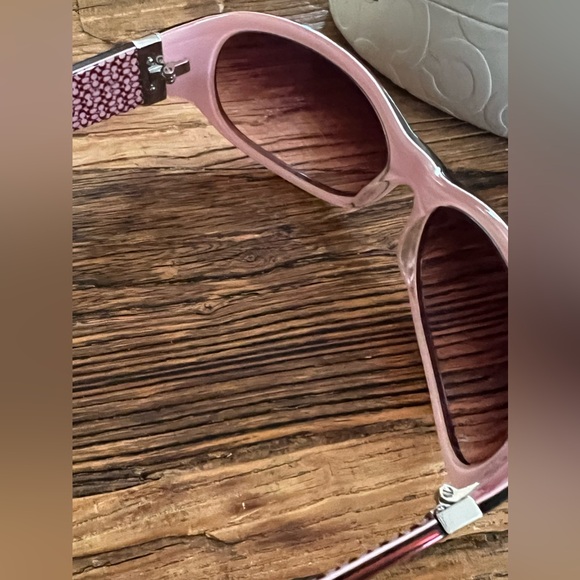 COACH SUNGLASSES BURGANDY “Susie” with pink accent - Picture 8 of 16